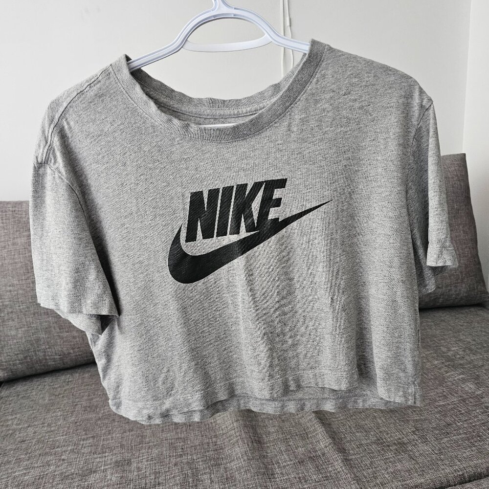 Oversized crop top
